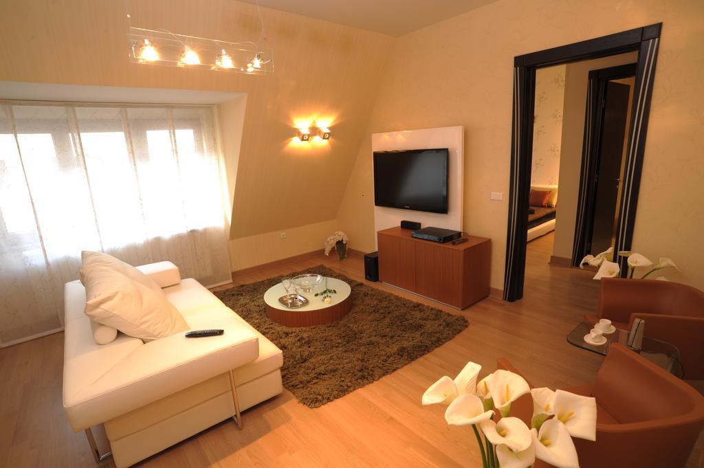 Hotel Evropa Belgrado Habitación foto